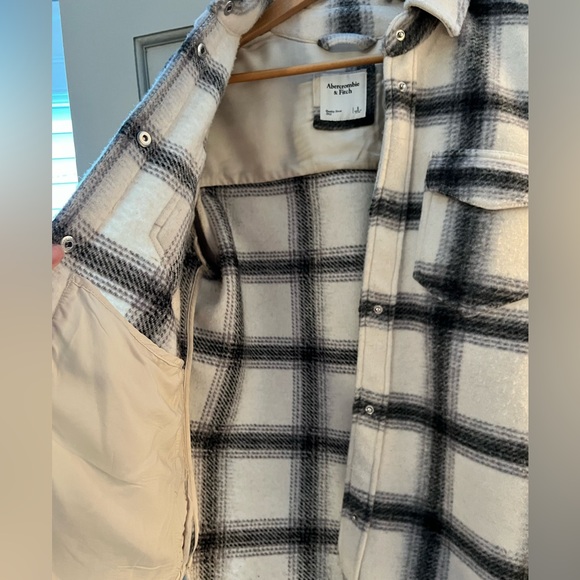 A&F plaid shirt jacket - Picture 5 of 6